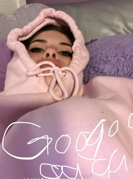 Adriana cozy